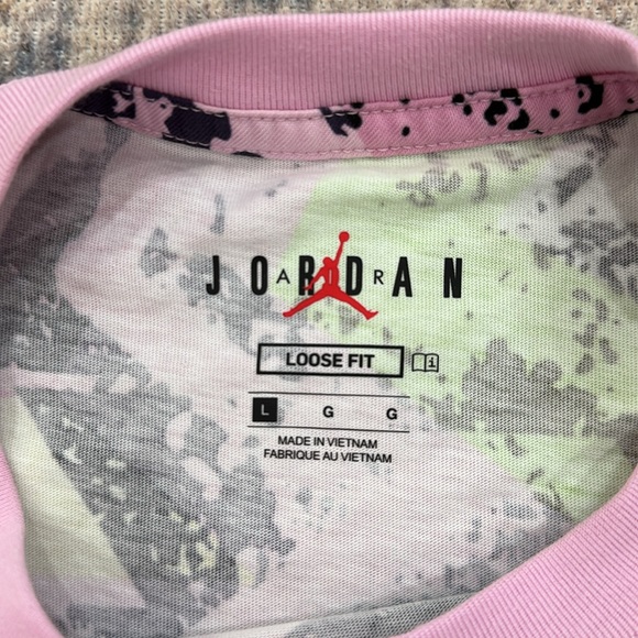 Nike Air Jordan Heatwave Crop Tee - Picture 5 of 7